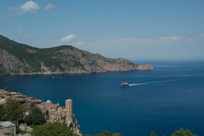 Cappadocia And İzmir Propel Türkiye